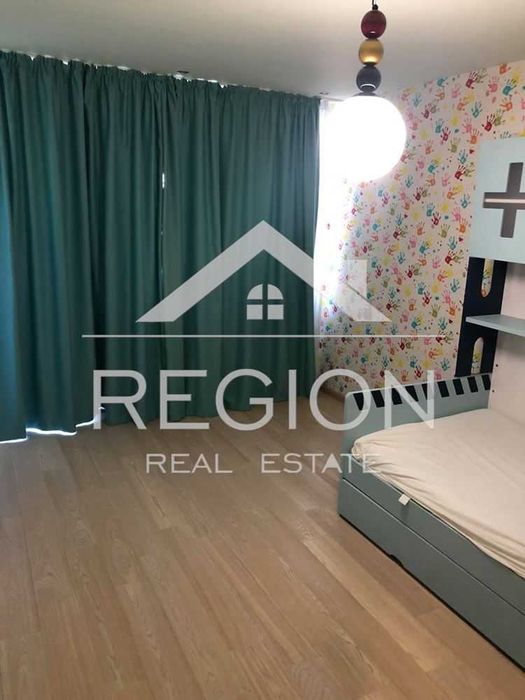 Дава се под наем Четиристаен апартамент в Варна, Бриз - 177 кв.м за 950 € - Снимка #11