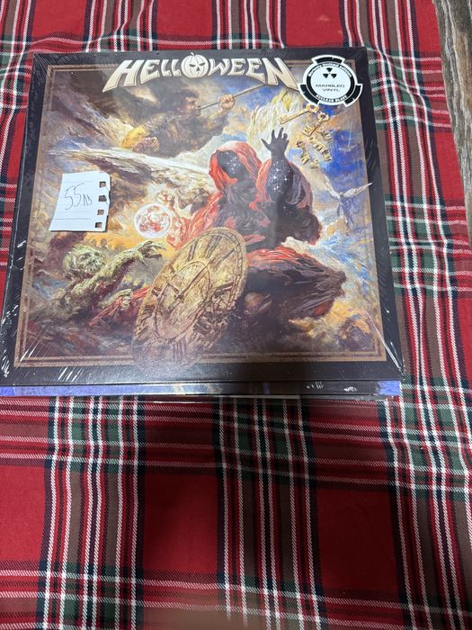 Продавам нови грамофонни плочи