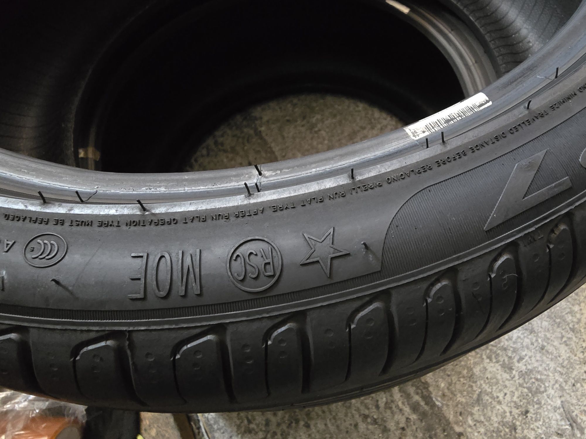 Pirelli 275/35 R19 100Y vară runflat