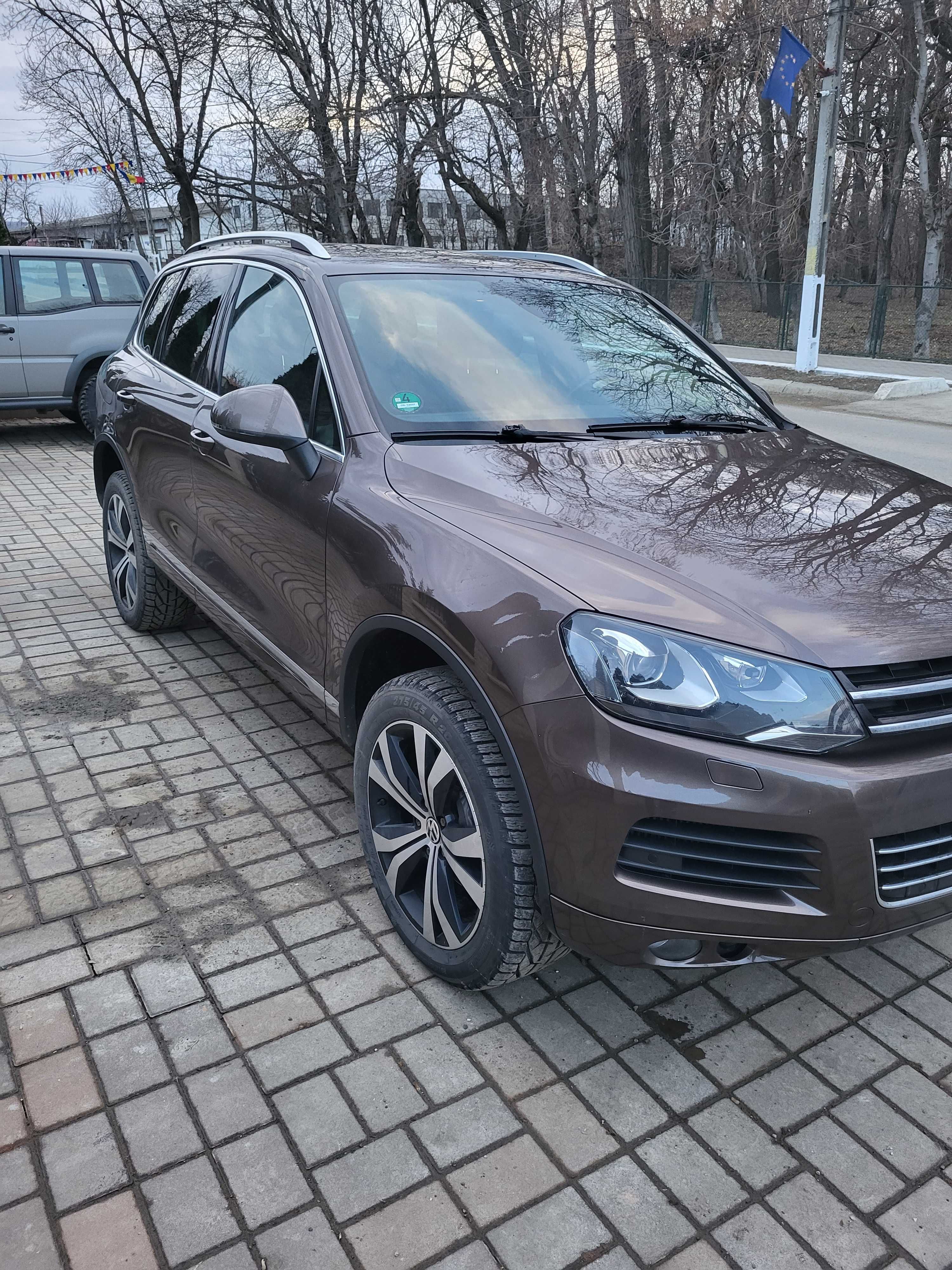 Volkswagen Touareg Exclusive 245 CP