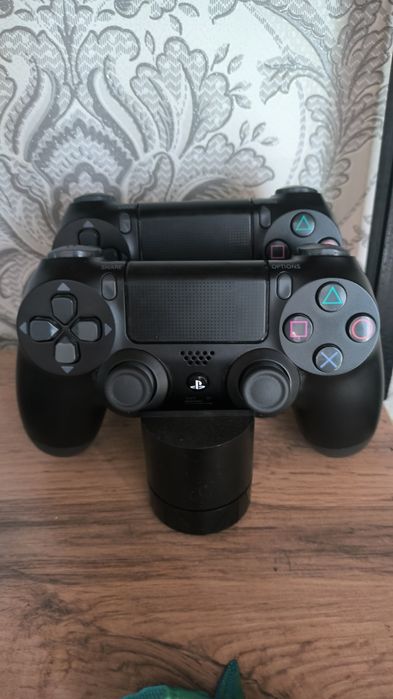 Playstation 4 slim 1 tb