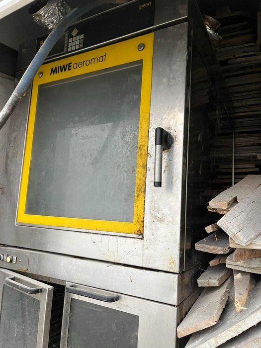 ПРОДАВАМ Фурна „MIWE Aeromat“