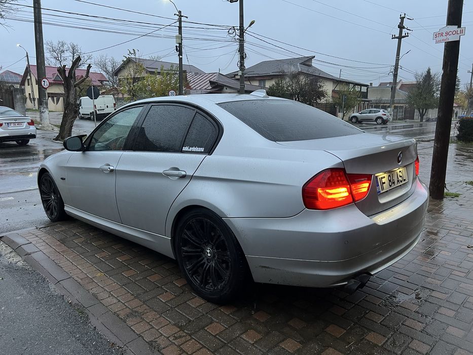 Bmw E90 / 2.0D 116 CP/ anul 2010 facelift/ impecabil / Accept Variante