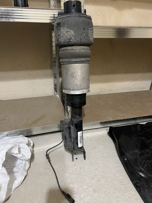 Mercedes e, cls въздушен амортисьор