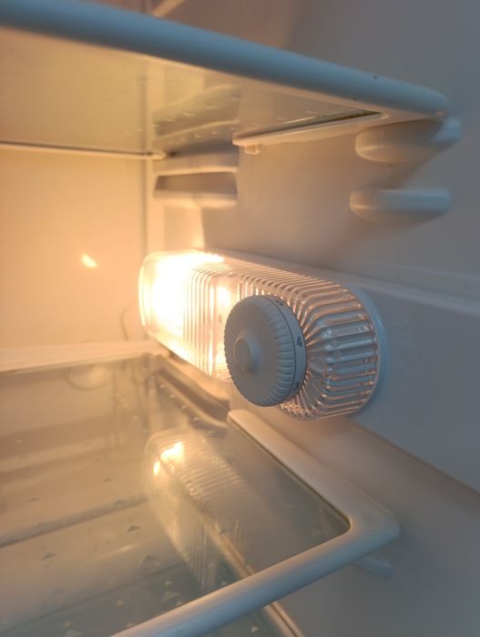 Хладилник за вграждане MIELE