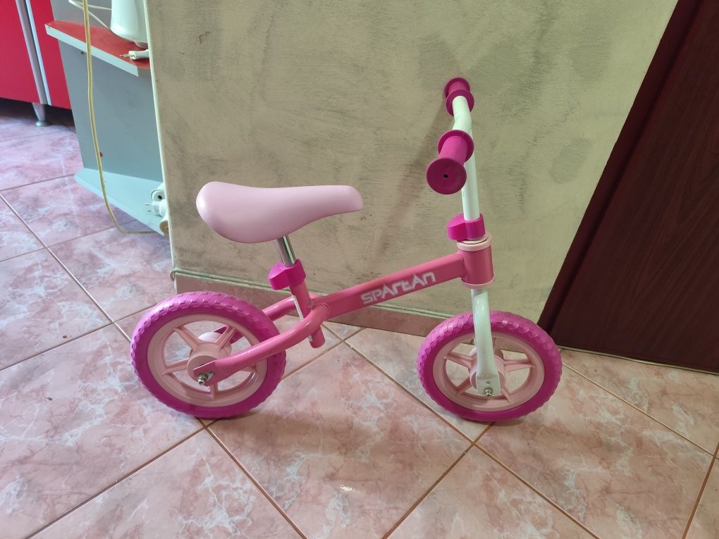 Bicicleta echilibru
