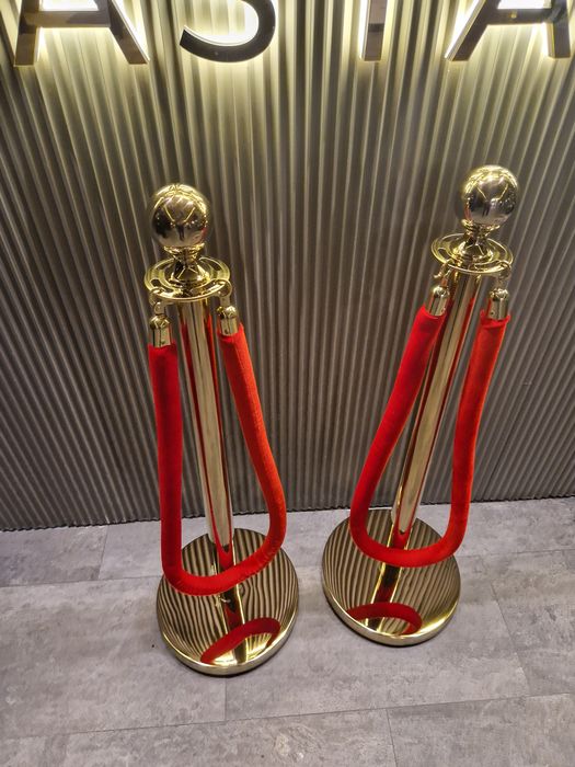 Стойка ограждение. Перфлекс. Турникеты