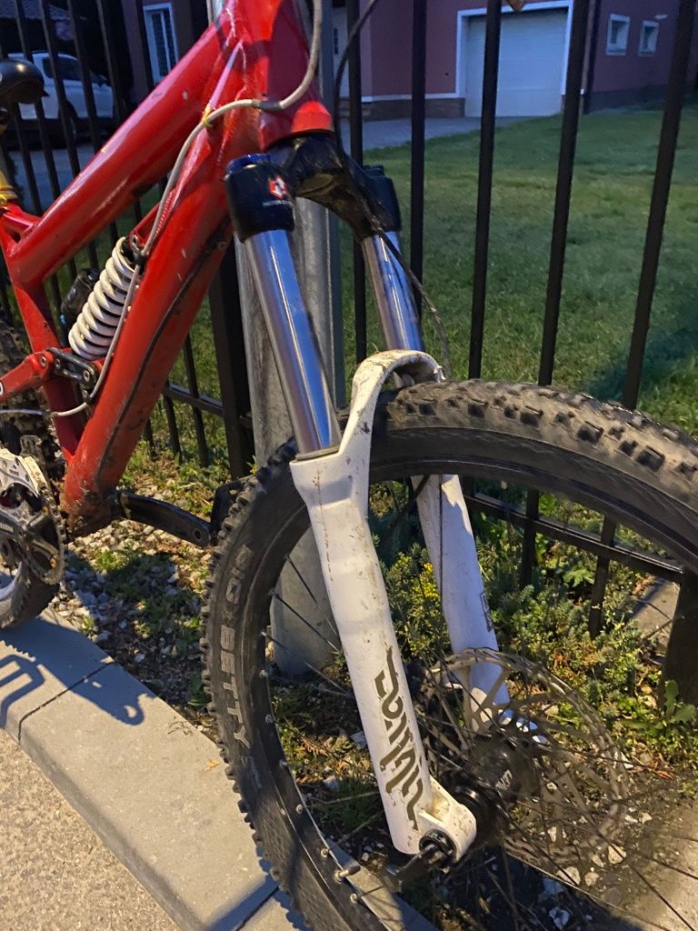 Vând sau schimb Bicicleta Canyon FRX 9.0
