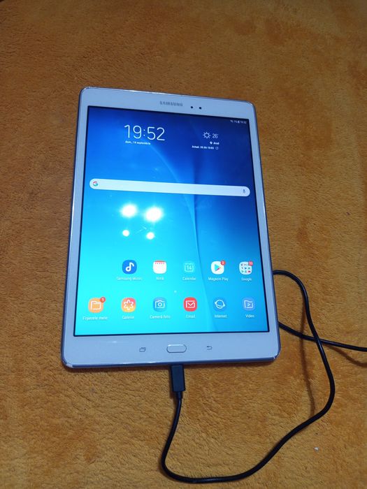 Samsung Tab A – stare bună, pentru utilizare simplă