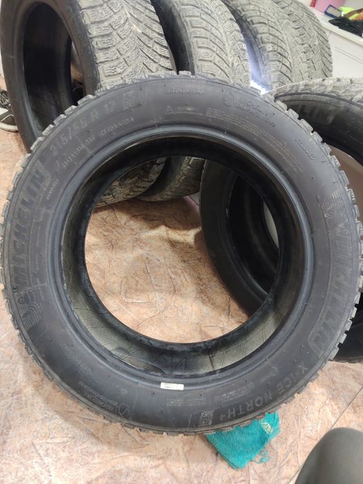 MICHELIN 215 55 R17