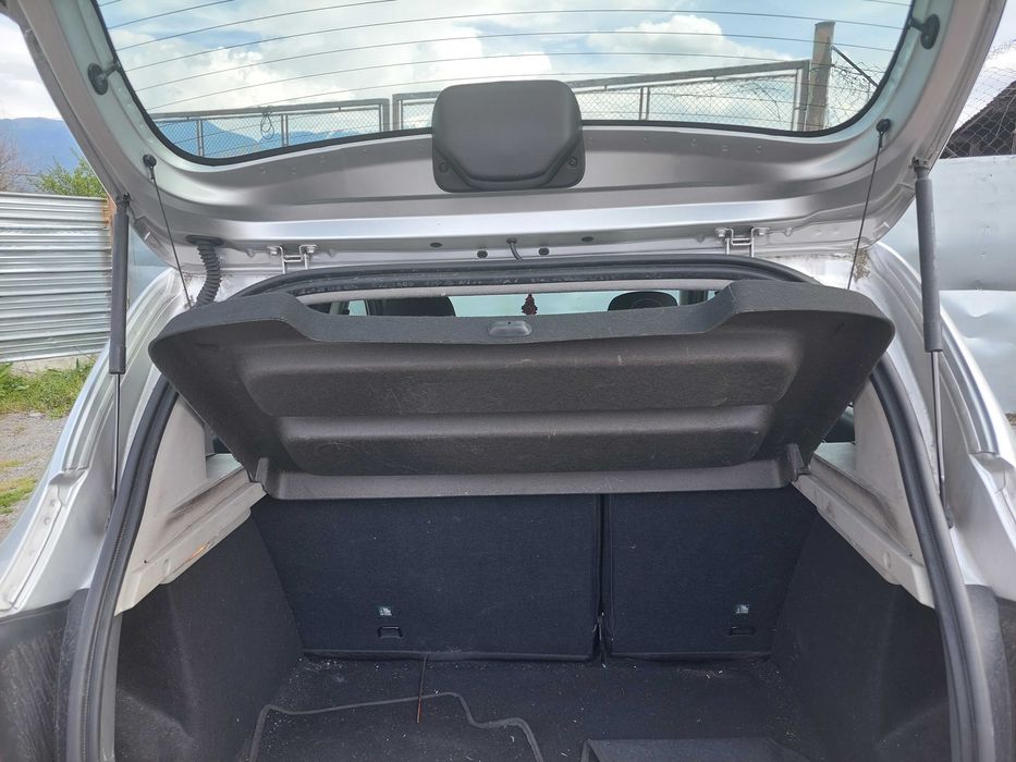 Dacia Sandero 1,2 GPL , Дачия Сандеро 2 на части! 
Януари 2014