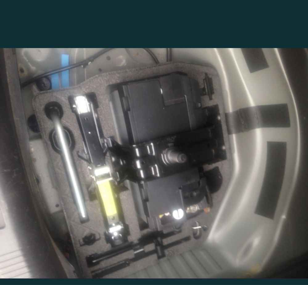 roata slim rezerva VW Tiguan cu sau fara cric si cheie Audi Q5 Q3 q2 q