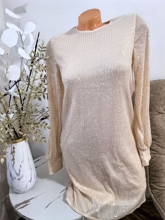 Rochie eleganta mărimea XS nouă
