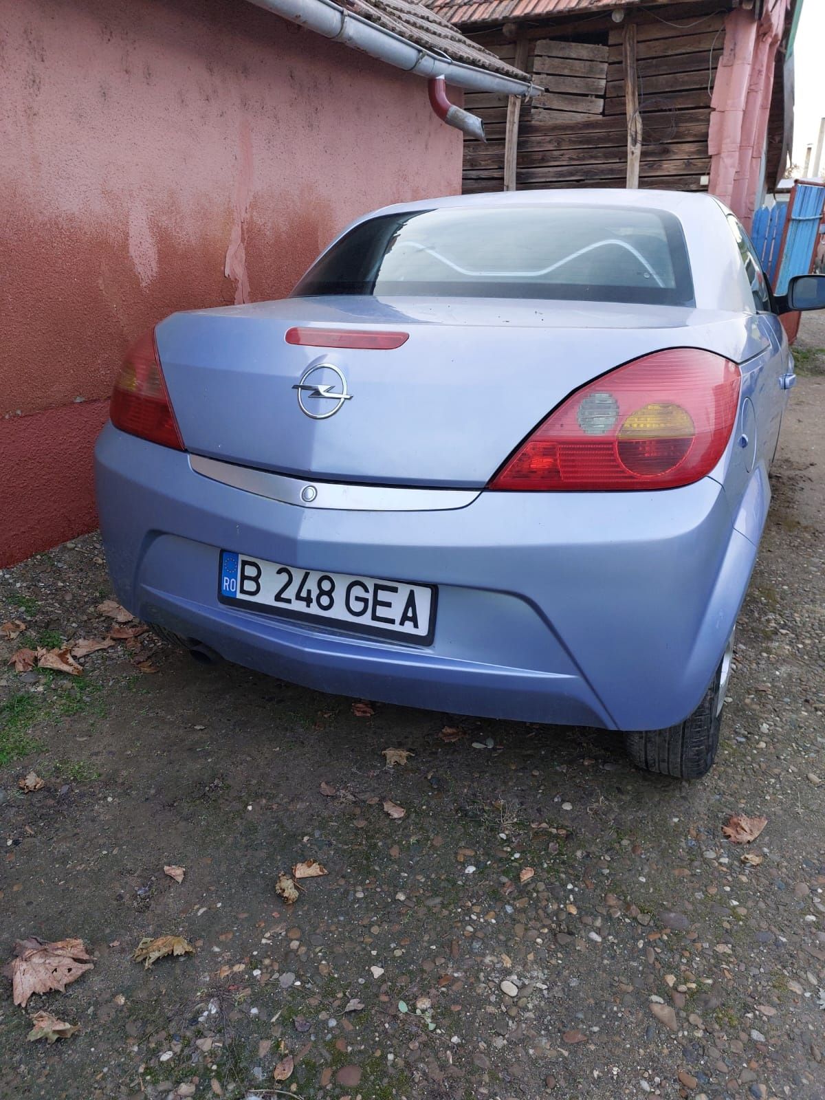 Dezmembrez Opel Tigra 1.4 benzina