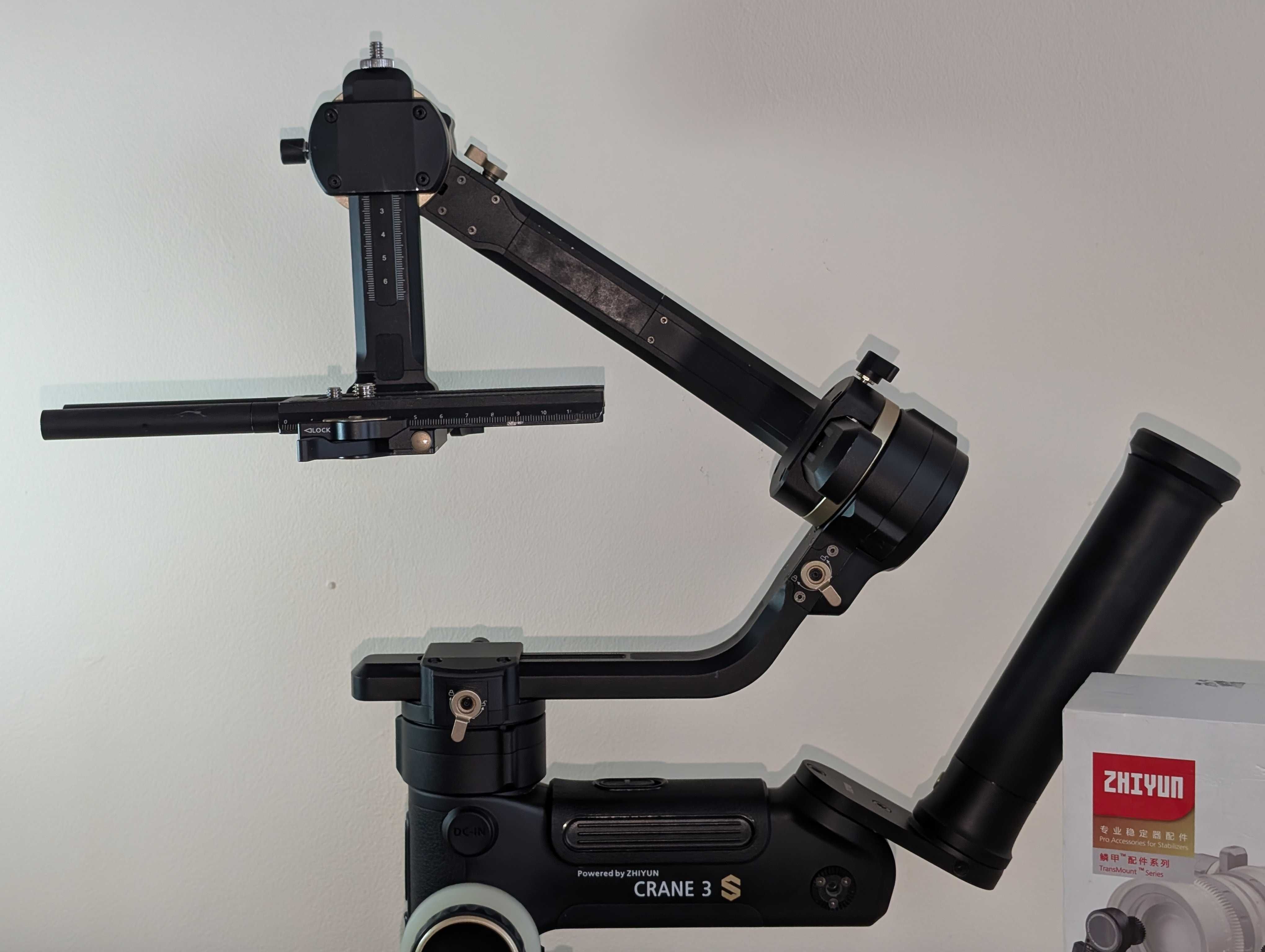Стабилизатор Zhiyun Crane 3S-E + МОТОРИ за фокус и зумм