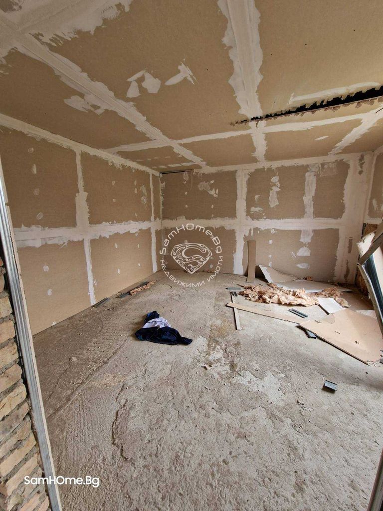 Продава се Къща в Варна, Център - 140 кв.м за 122 €/кв.м - Снимка #4