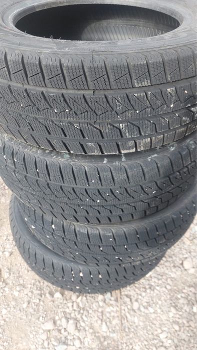 Продам шины почти новый 5 дней поездил