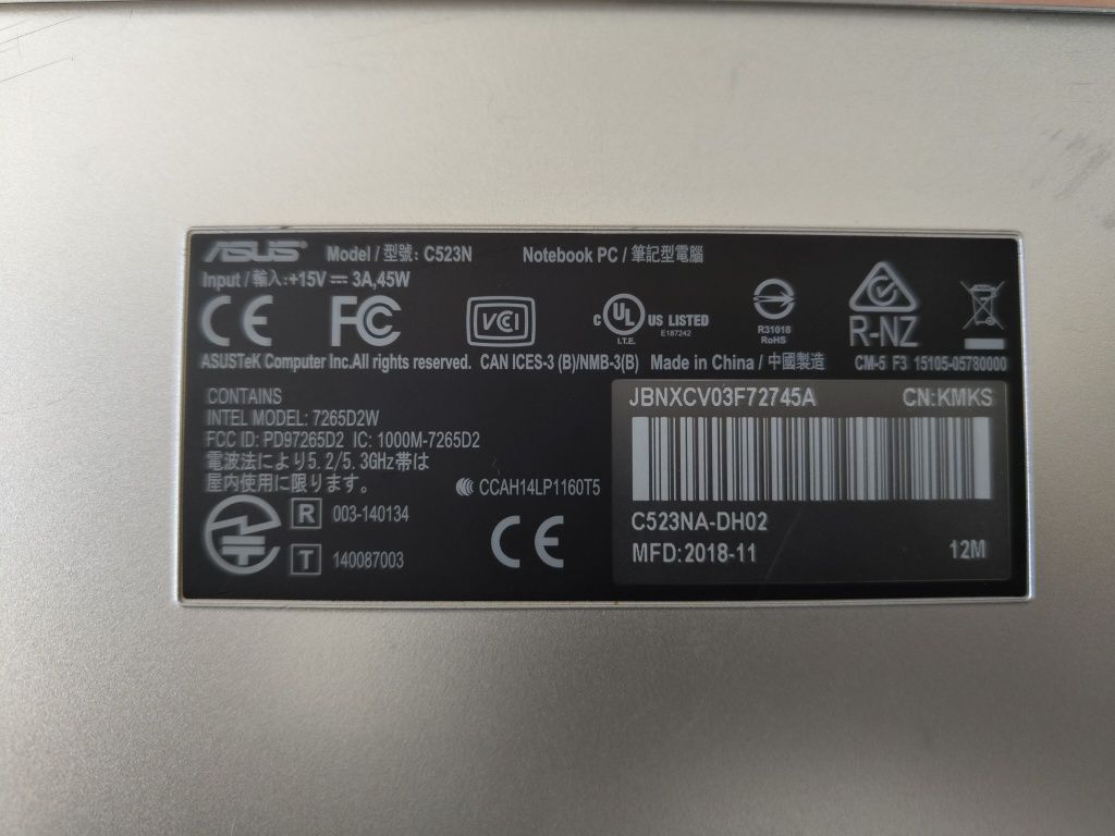 Asus Chromebook C523N работи перфектно