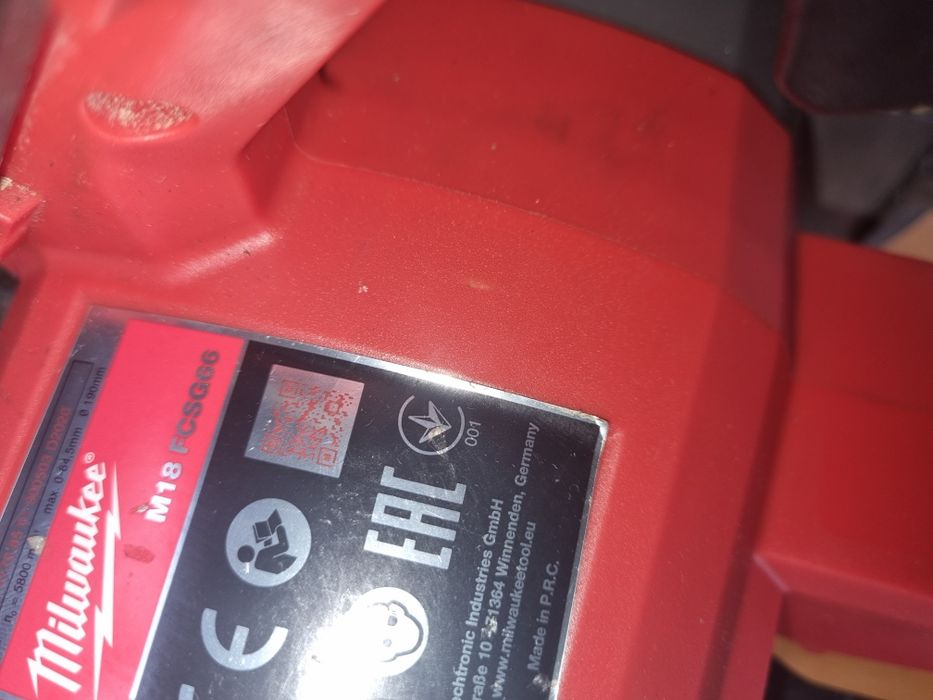 Circular milwaukee fcsg66 cu baterie 5 amperi