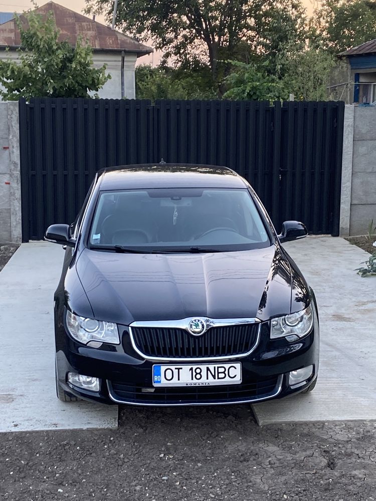 Vand skoda superb,2013,140cp,manuala
