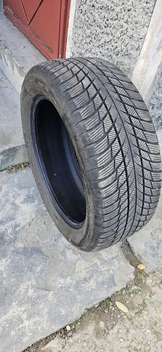 Vând Anvelope iarna Bridgestone R19!