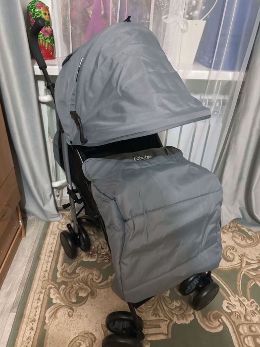 Продам прогулочную коляску