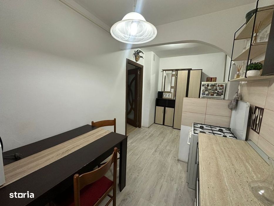 cv 118 Victoriei, apartament 2 camere semidecomandat