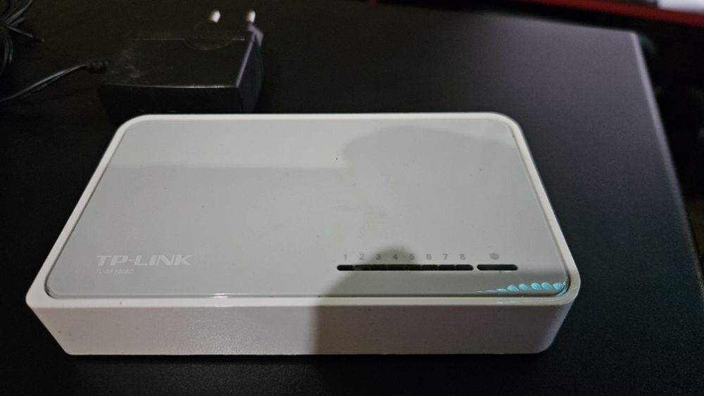 Свитч коммутатор 2500тг