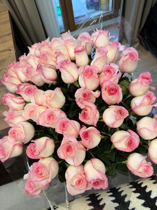 Продам цветы  полтора метровые свежие