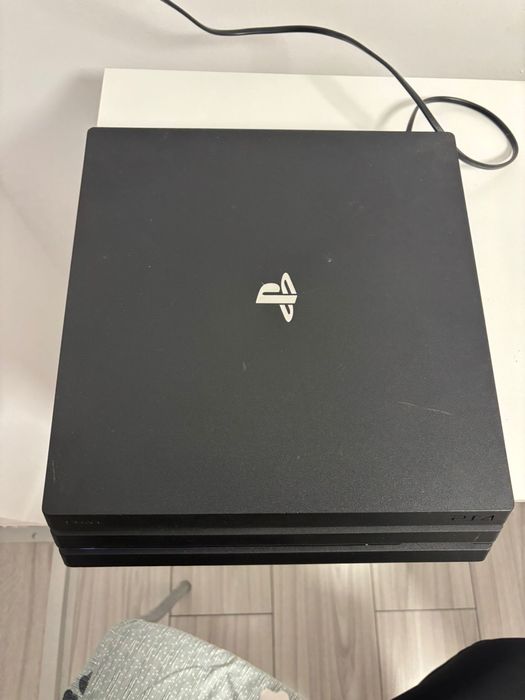 ps4 pro+jocuri+controller original