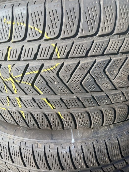 Vand cauciucuri de mercedes!