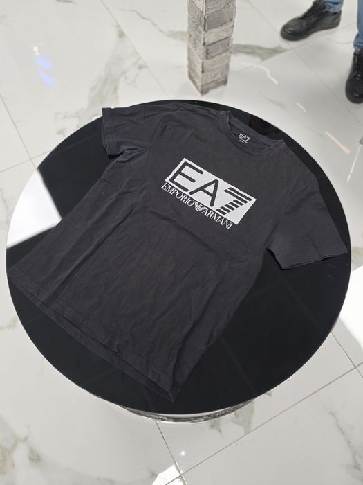 Тениска на Emporio Armani