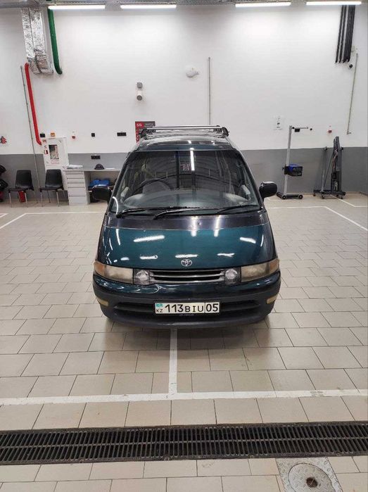 Toyota Estima (Emina) 1994 года, 2.4 бензин, автомат, задний привод