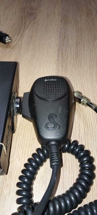 Stație emisie recepție auto COBRA 19DXIVEU