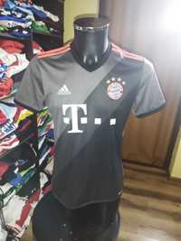 tricou bayern munchen adidas  marimea S raritate