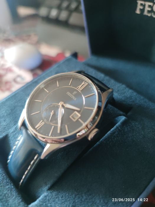 Часовник Festina