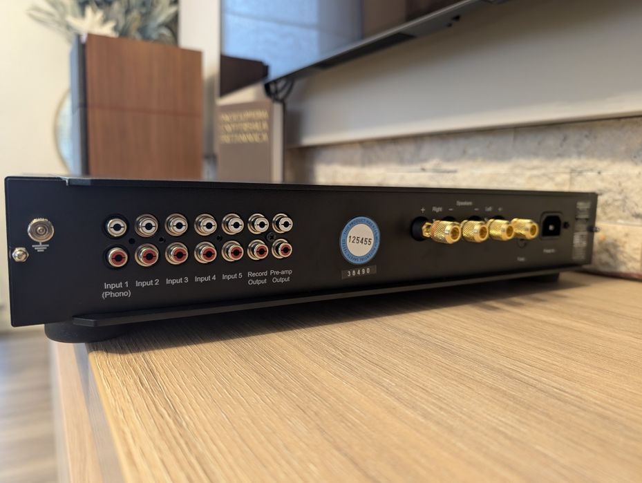 amplificator rega elex r