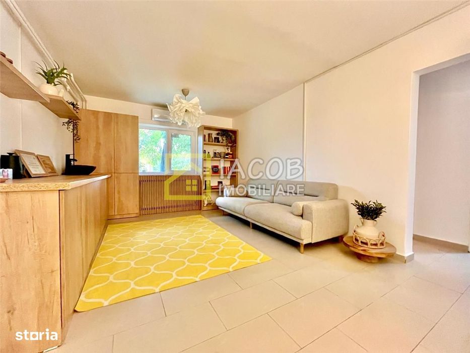 Apartament cu destinatia Spatiu comercial, zona Ana Ipatescu - Bistrit