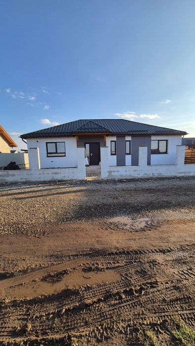 Casa parter 4 camere