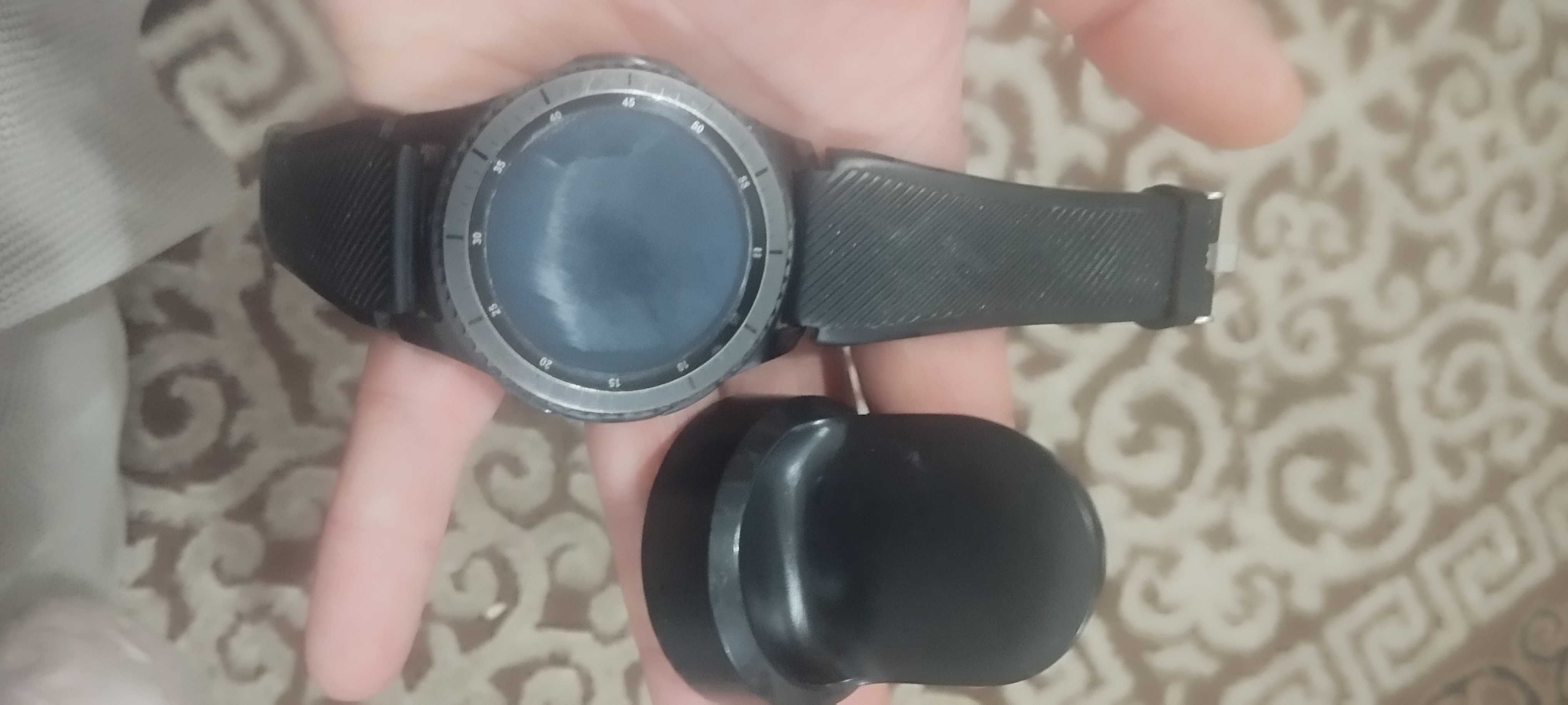 Срочно продается часы Samsung