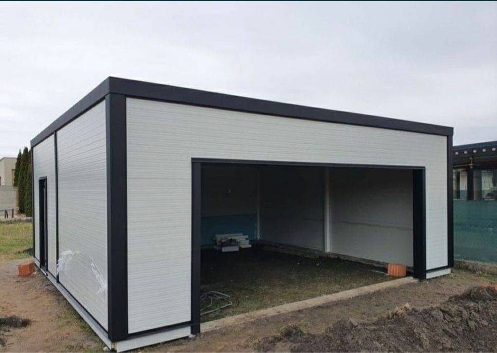 Garaje auto pe structura metalica si panouri sandwich