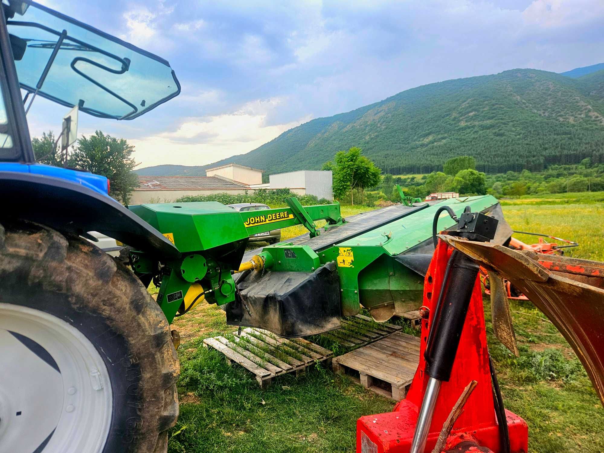 Косачка John Deere