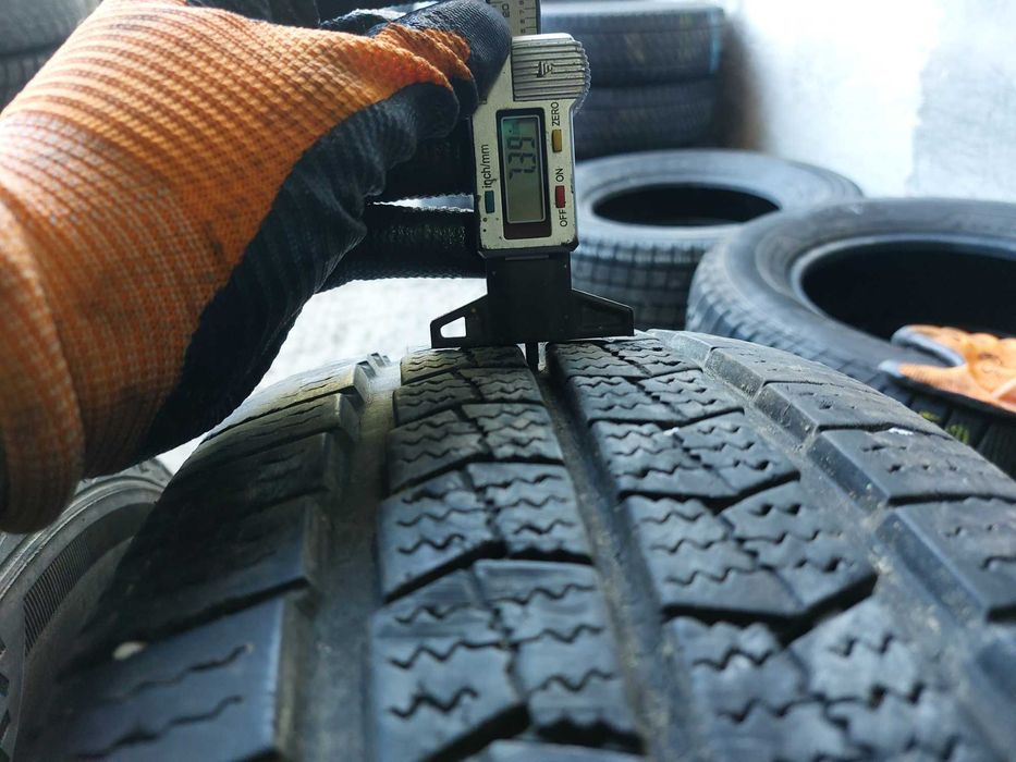 2бр зимни гуми Nexen 225 75 16 dot 3621