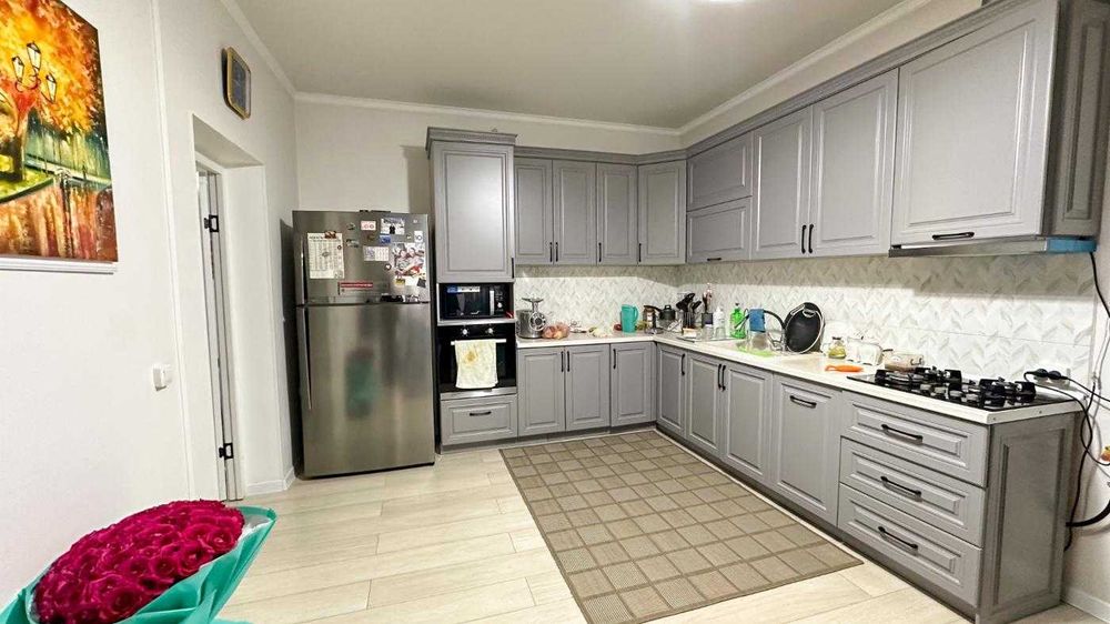 Продается Дом в самом центре города Константин Империя