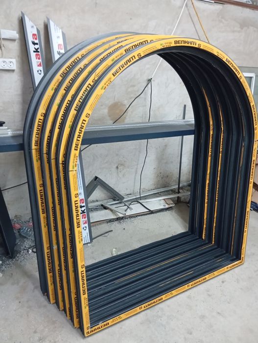 Akfa eshik va romlar