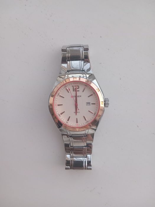 Часы Curren новые белые