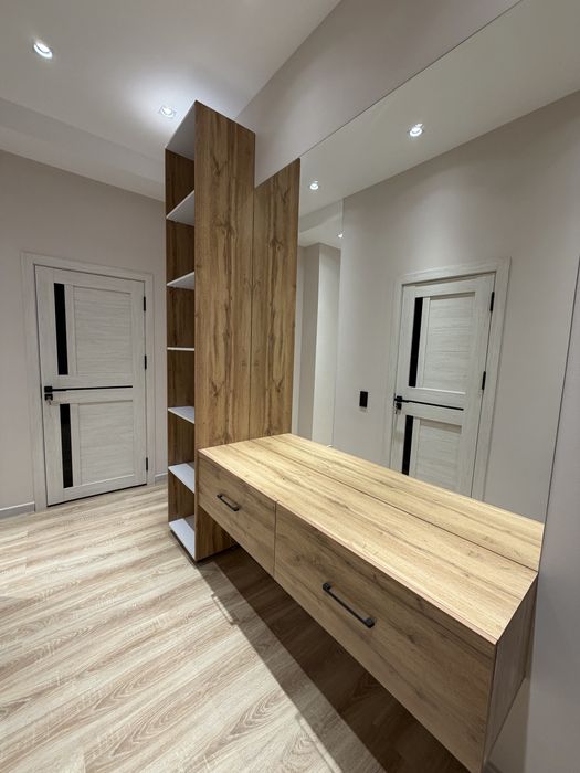 Сдаётся в новостройке 3х комнатная квартира с авторским ремонтом.