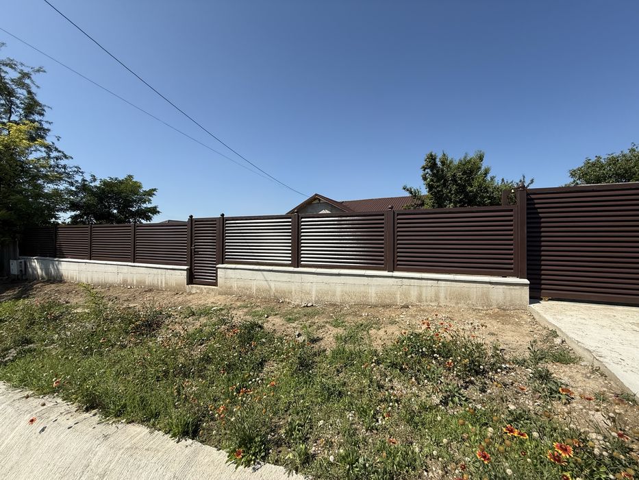 Confectionam garduri metalice, numeroase modele