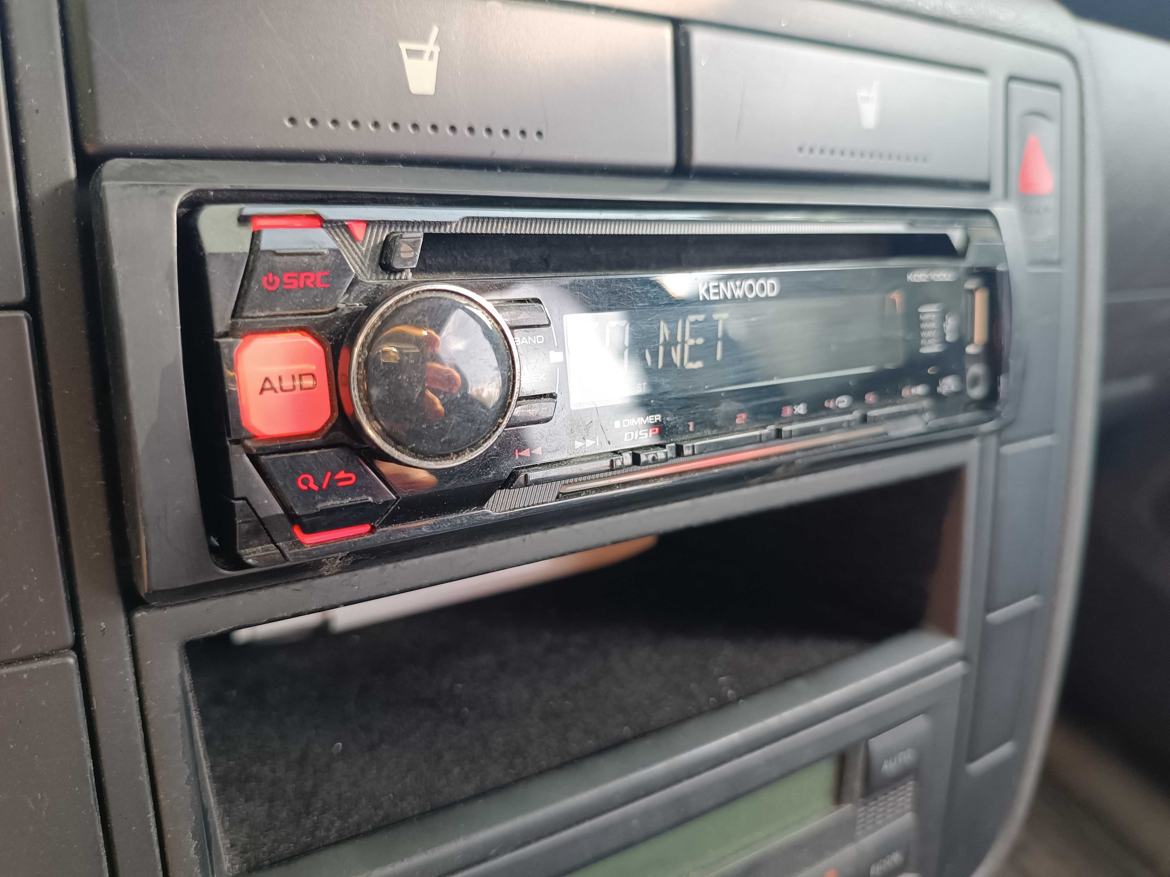 Радио CD за автомобил Kenwood