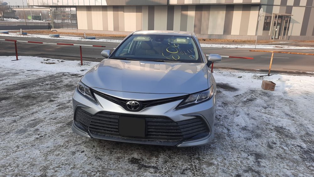 Toyota camry 75 2021 года